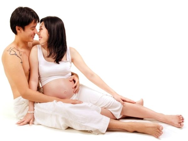 Chị em không nên ngại quan hệ tính dục với chồng khi mang thai