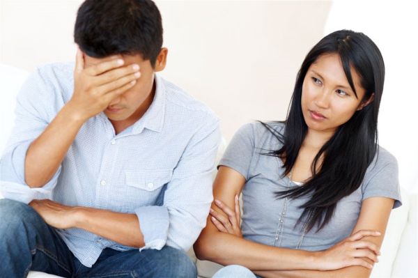 Mâu thuẫn vợ/chồng là nguyên dẫn rất dễ khiến đối phương ngoại tình